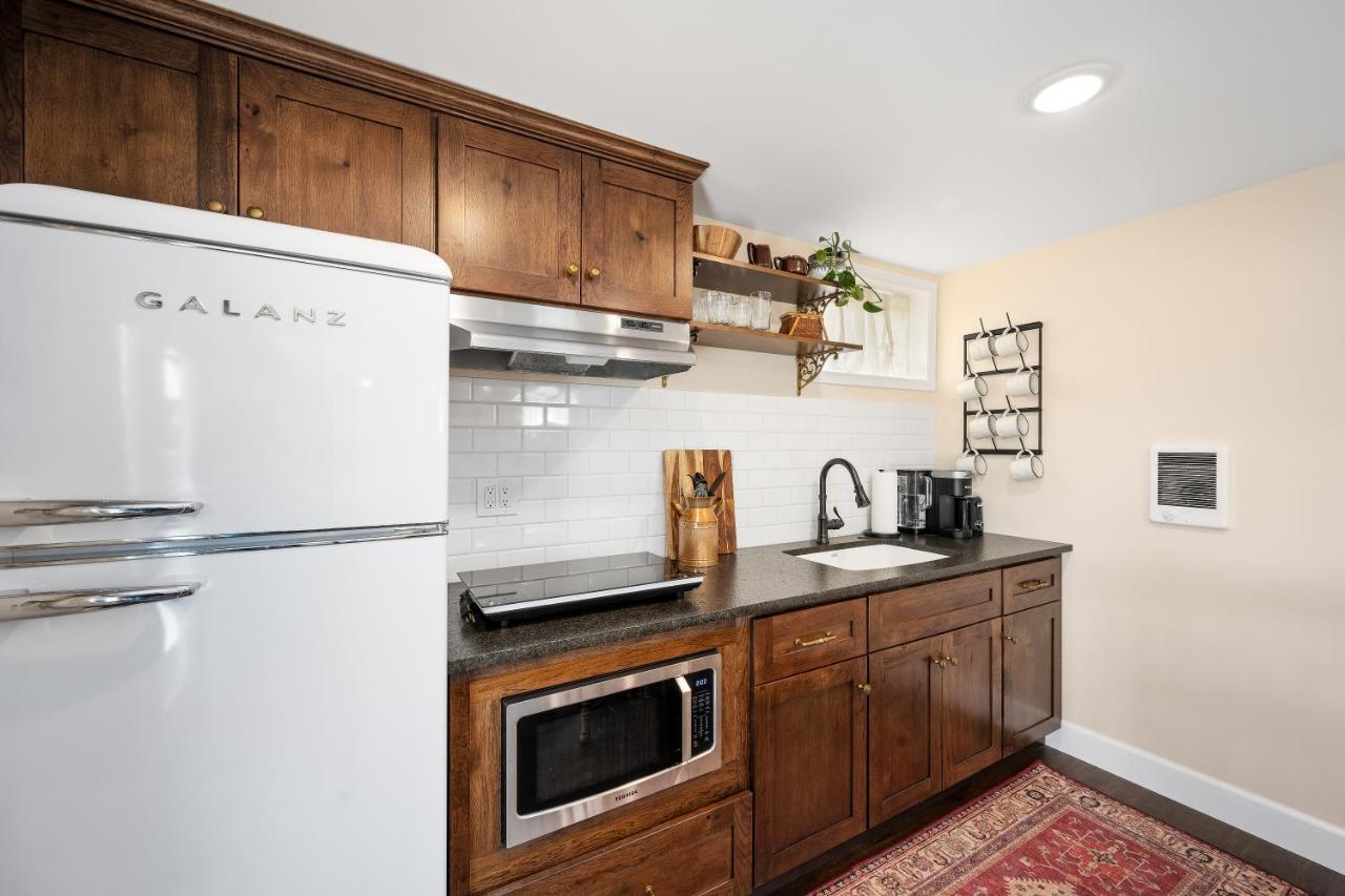 Country Cottage Basement Apartment Hayden Buitenkant foto