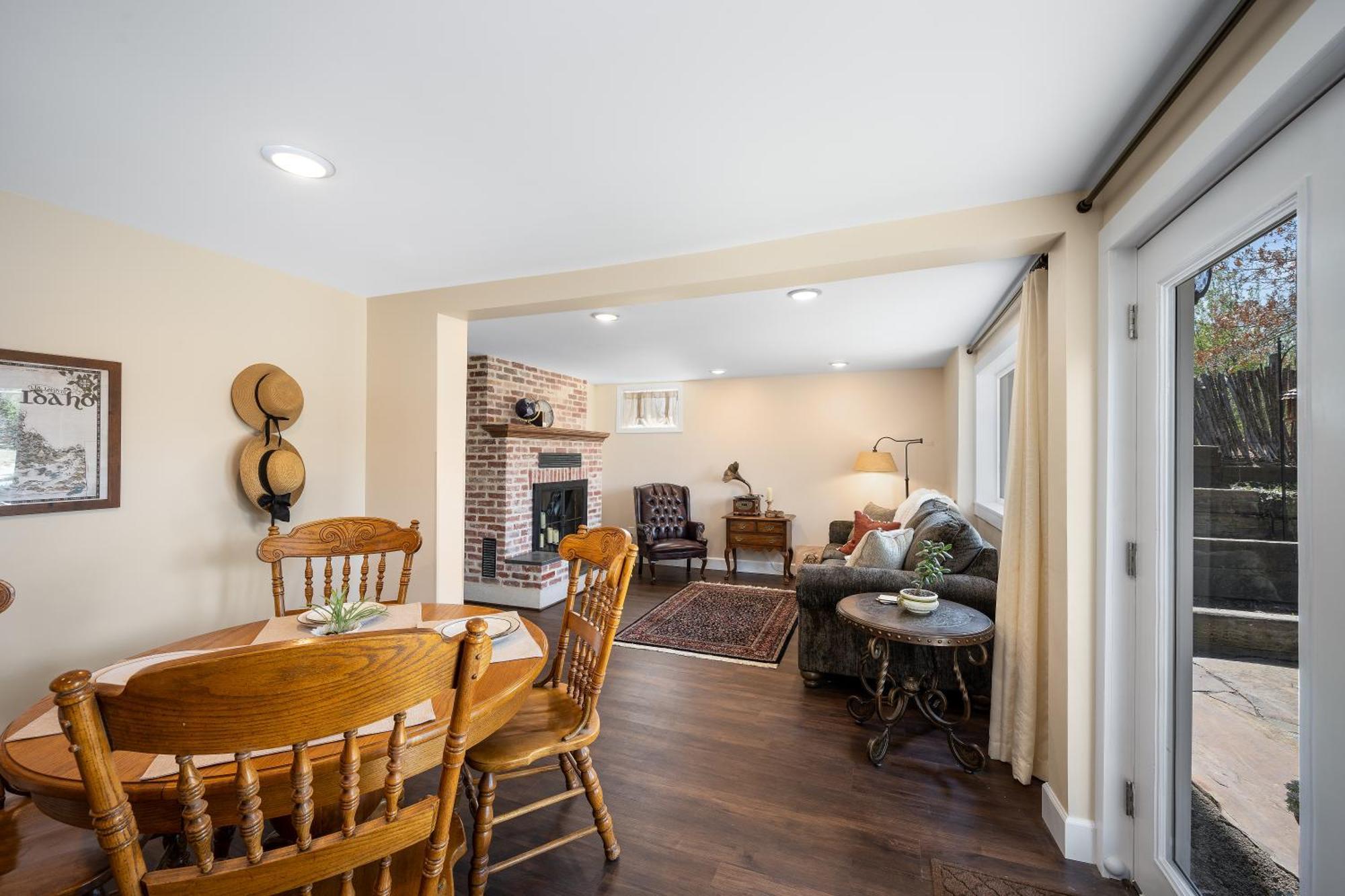 Country Cottage Basement Apartment Hayden Buitenkant foto